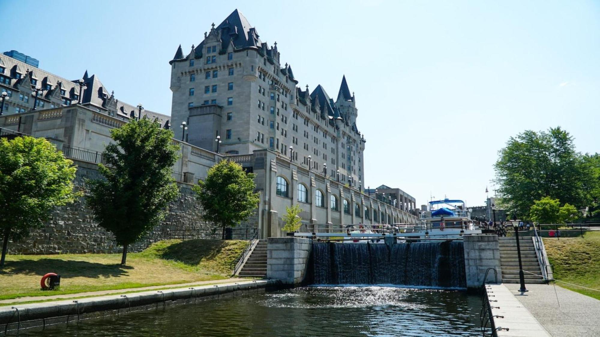 Holiday Inn - Ottawa Dwtn - Parliament Hill By Ihg Exterior foto